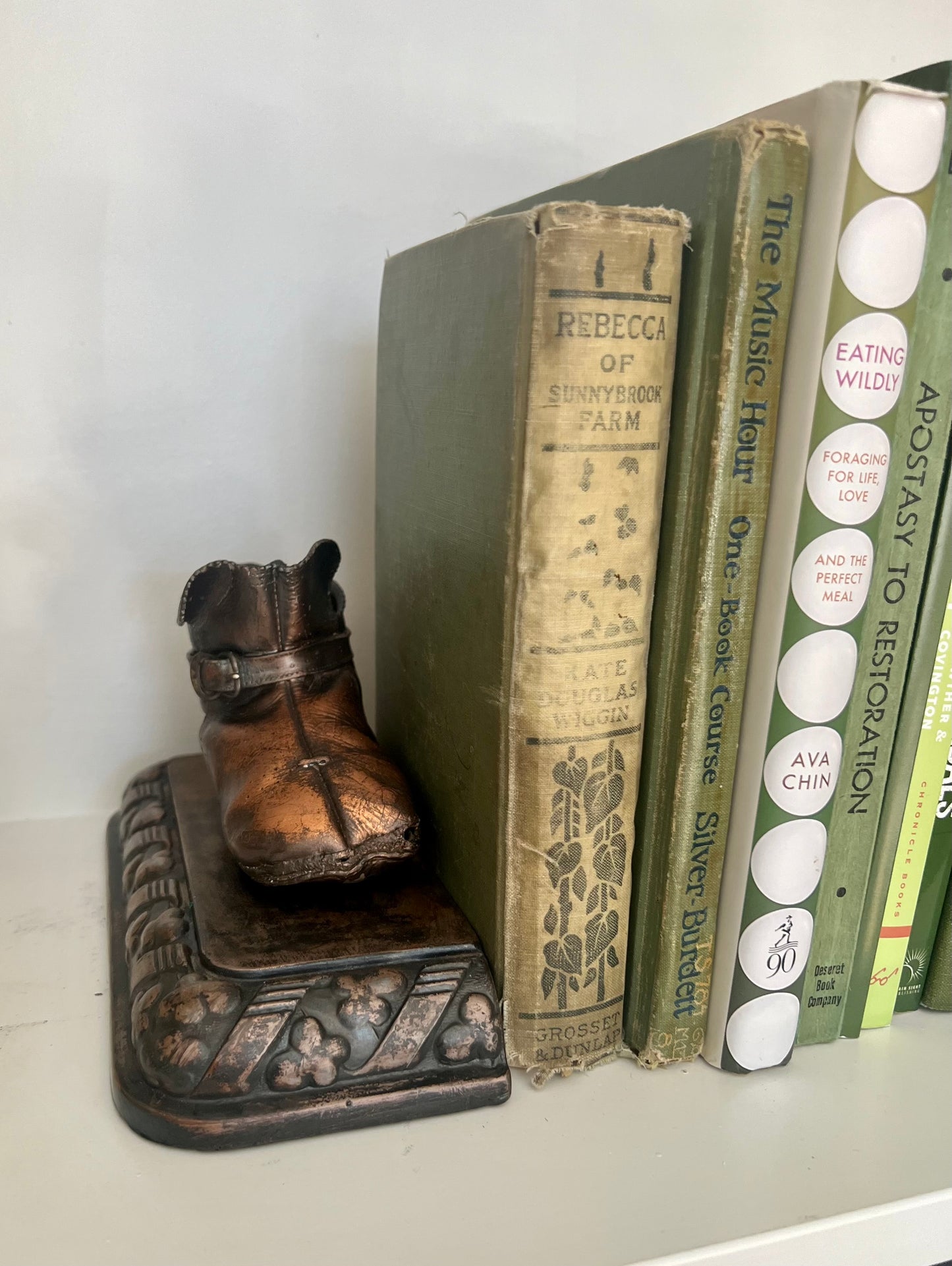 Vintage Bronzed Baby Shoes Book Ends